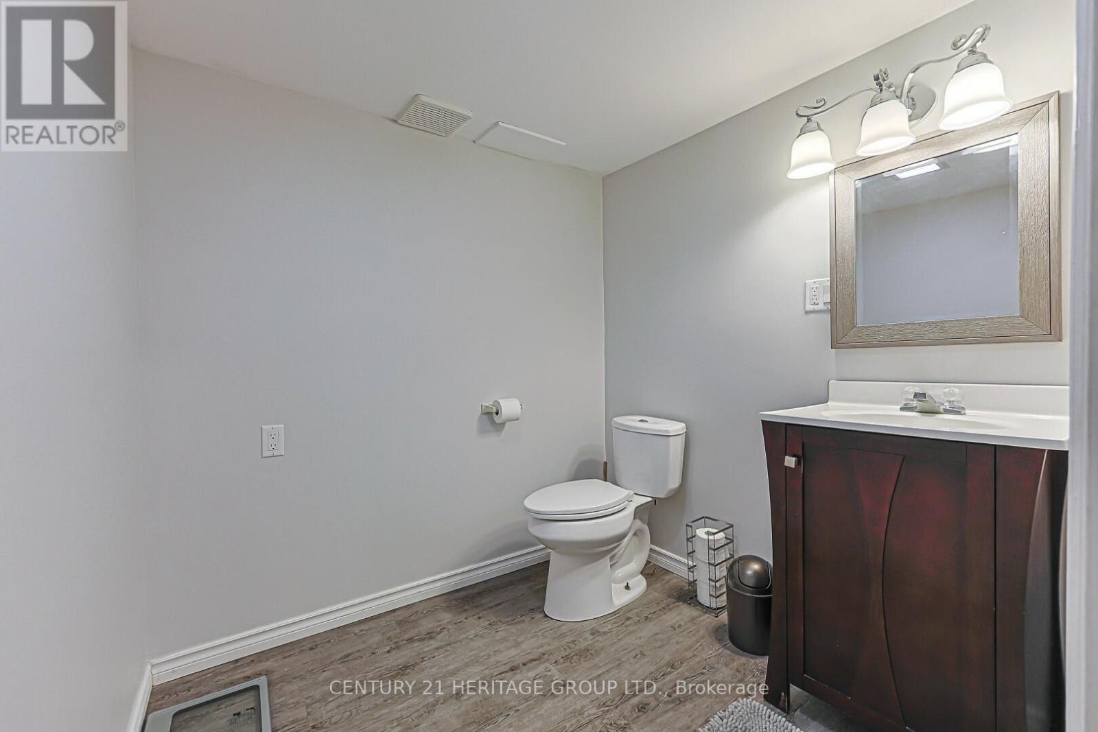 12 GRES COURT - 30