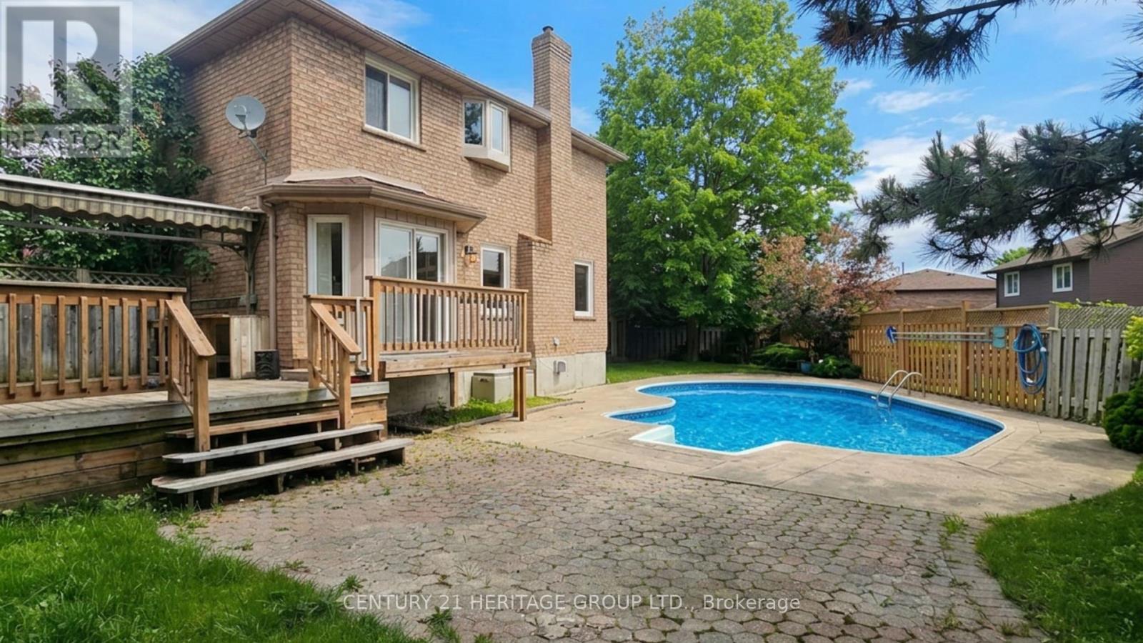 12 GRES COURT - 38