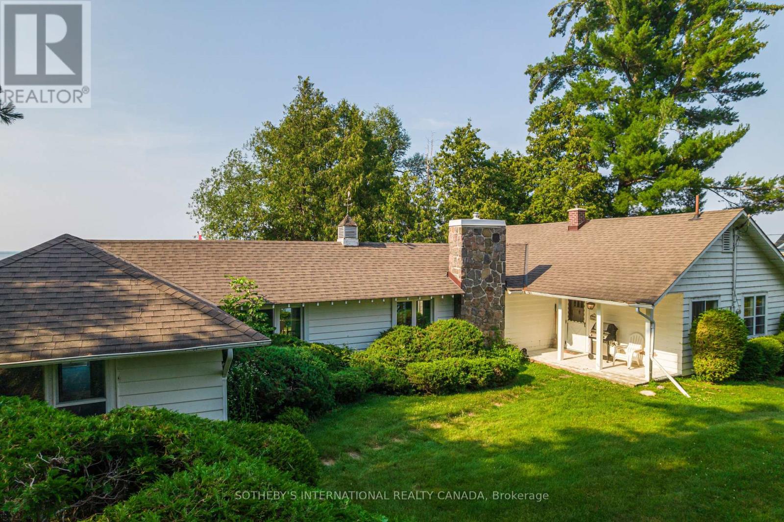 104 HEDGE ROAD - 4