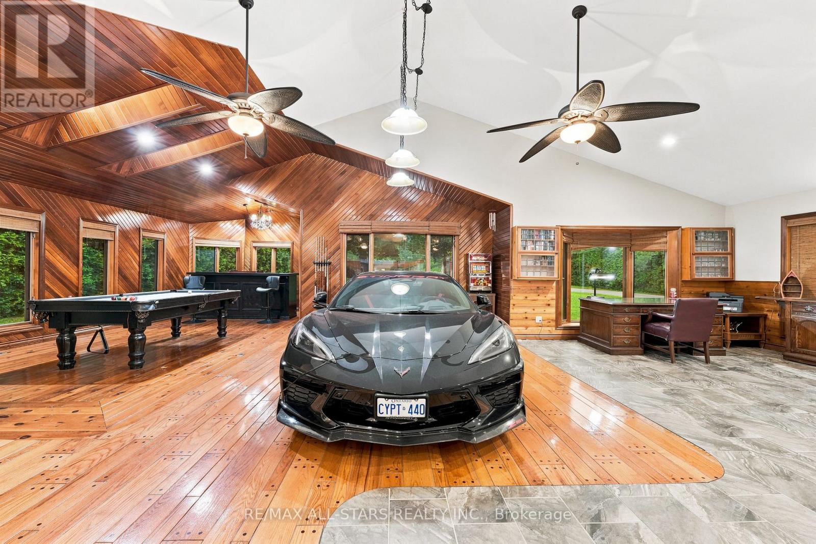 664 LAKE DRIVE N - 9