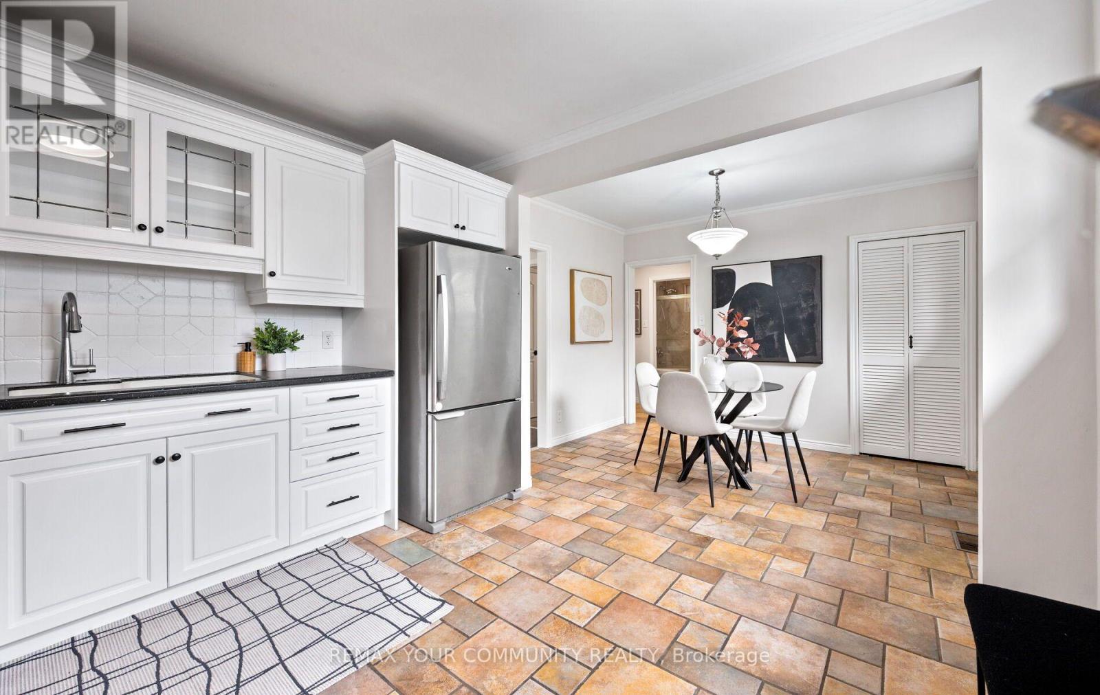 23 RICHARDSON DRIVE - 16