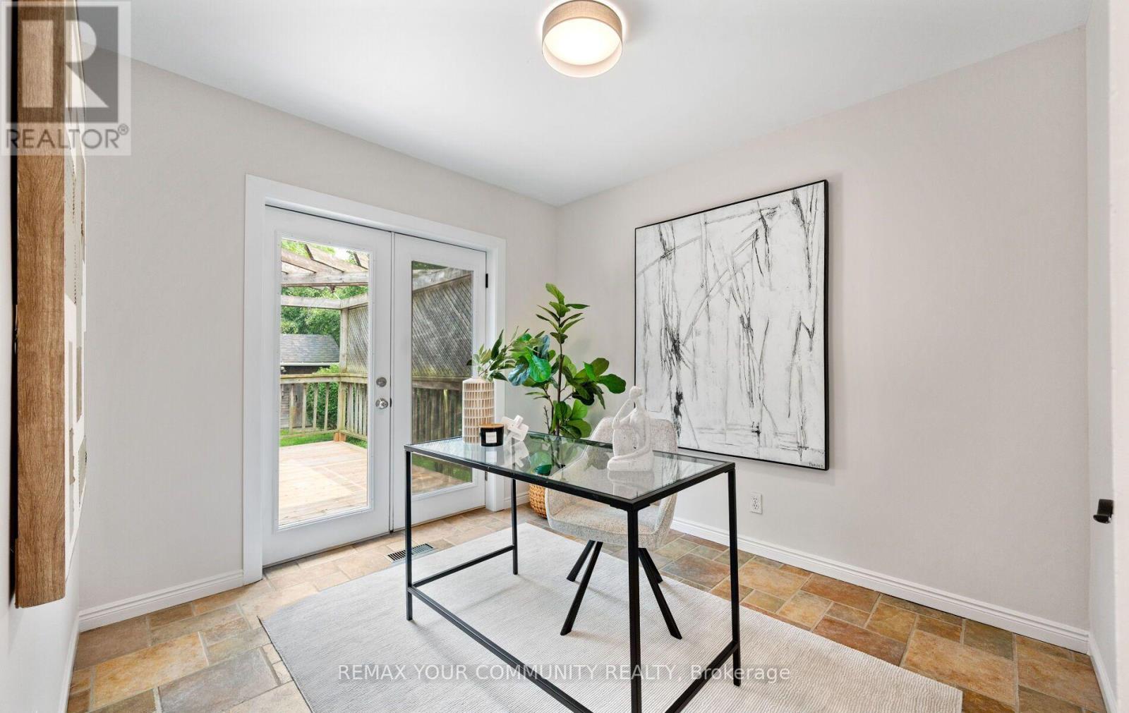 23 RICHARDSON DRIVE - 19