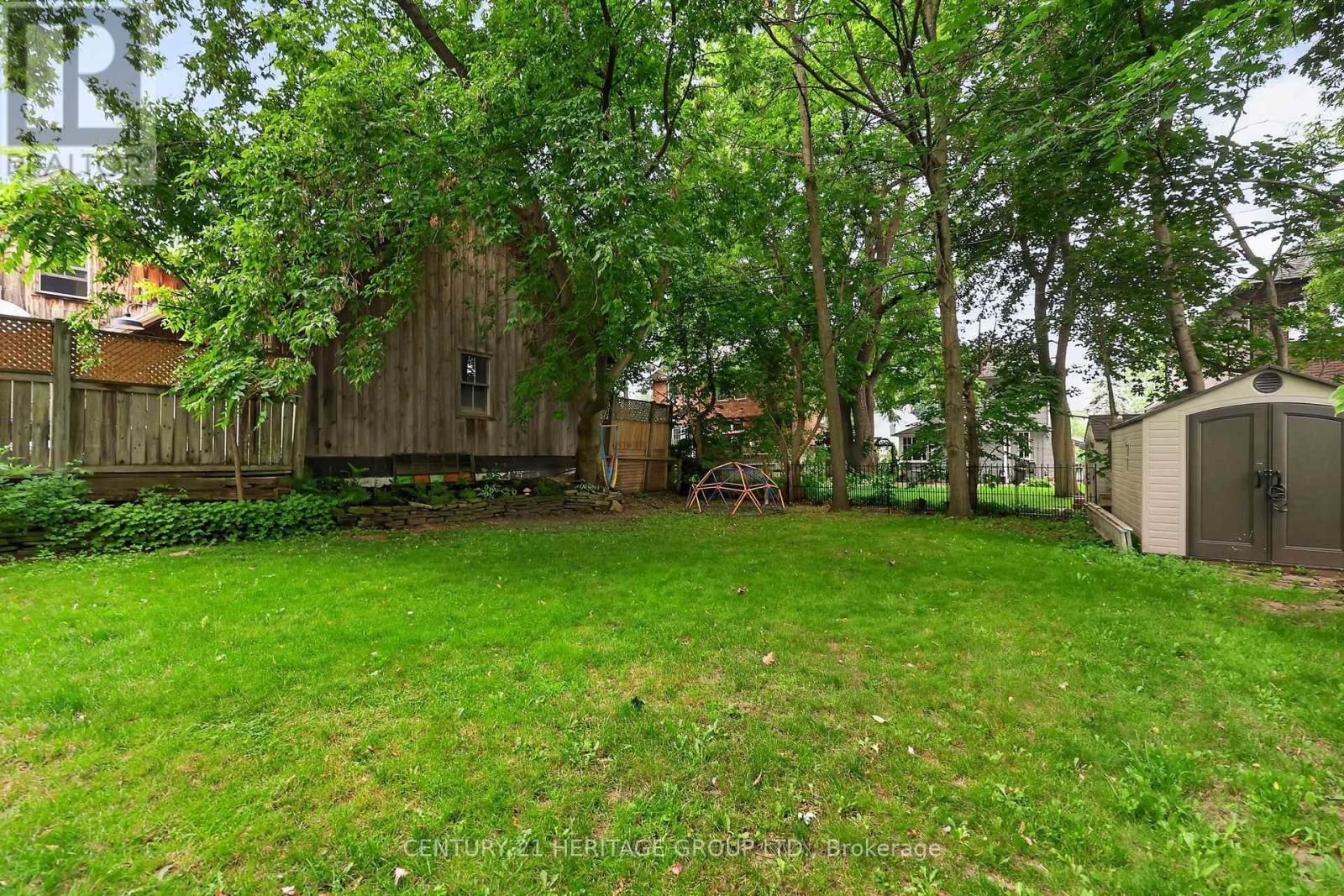 62 QUEEN STREET N - 46