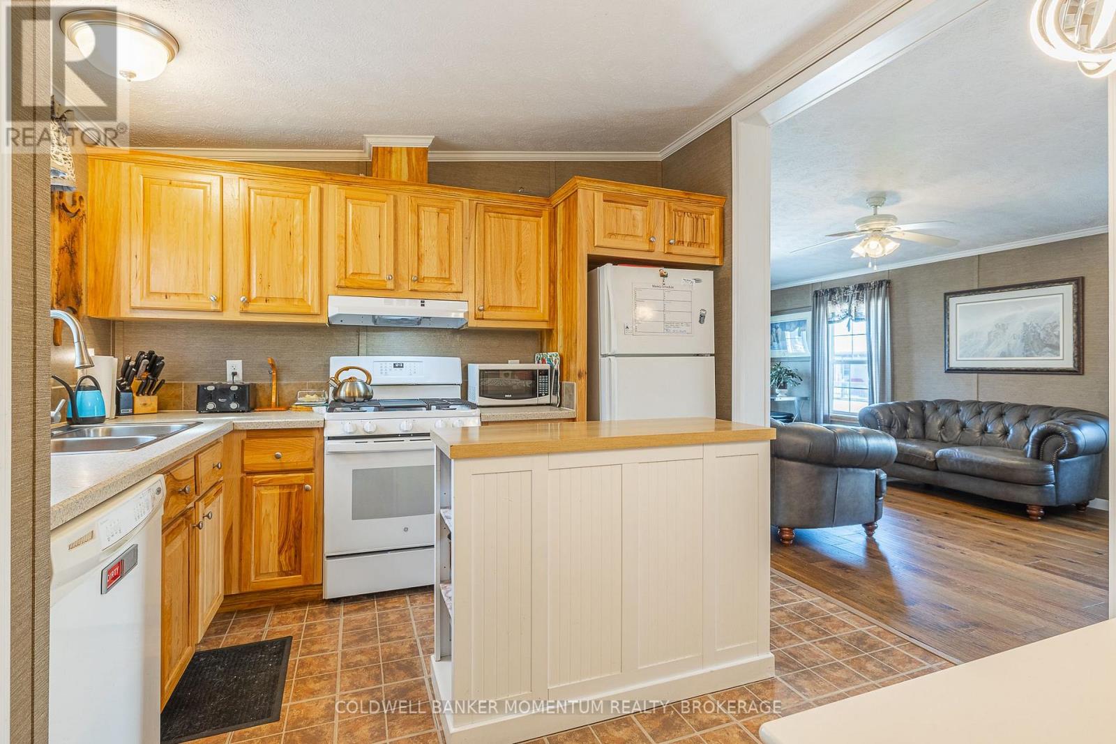 #202 3033 TOWNLINE ROAD - 13