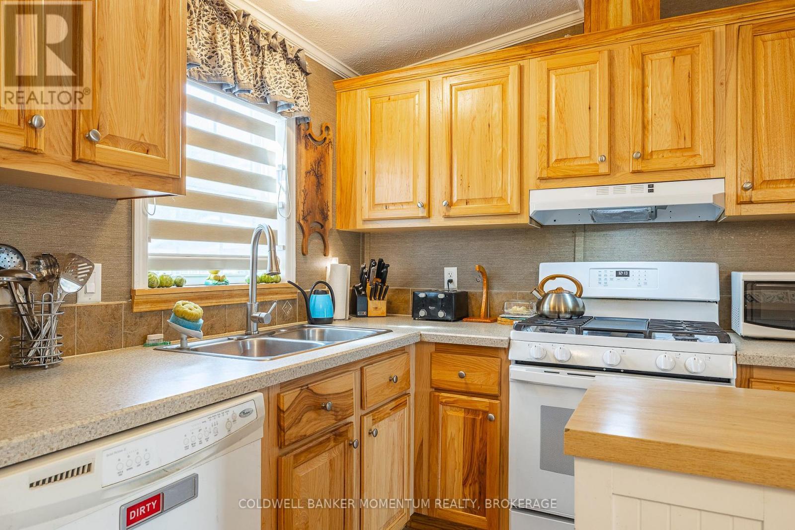 #202 3033 TOWNLINE ROAD - 14