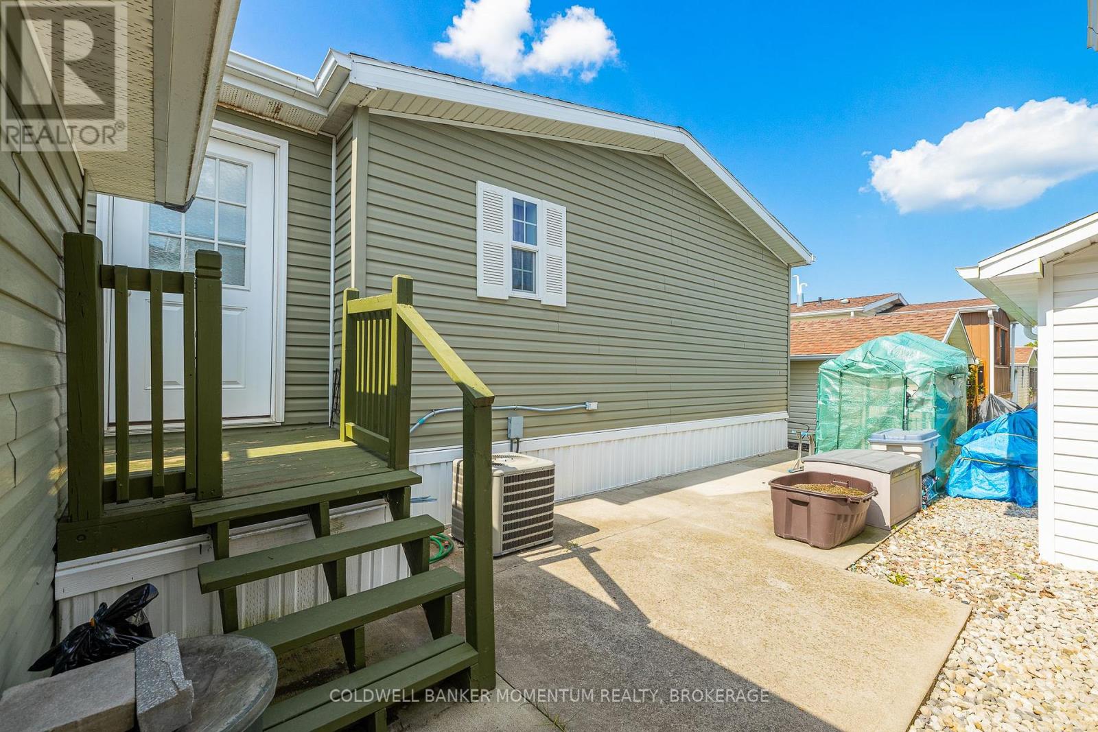 #202 3033 TOWNLINE ROAD - 31