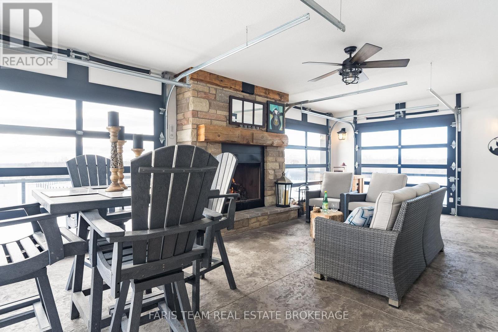 130 CONCESSION 15 W - 18