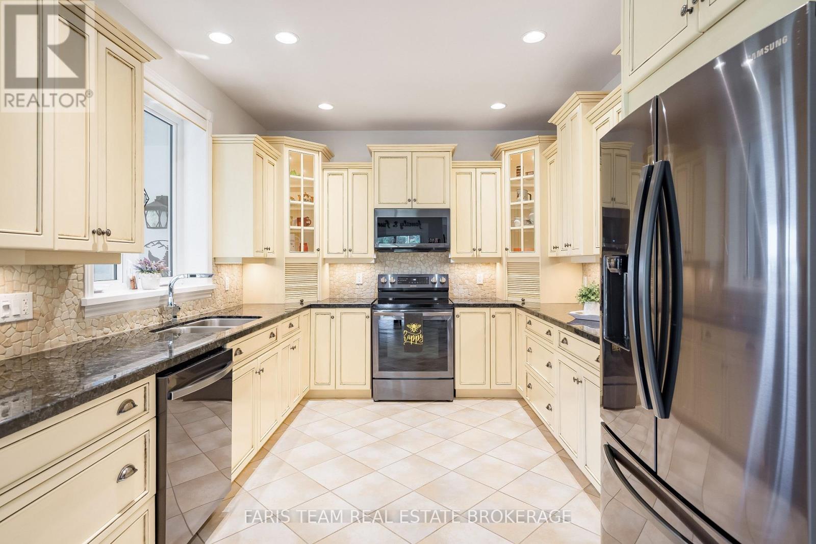 130 CONCESSION 15 W - 7