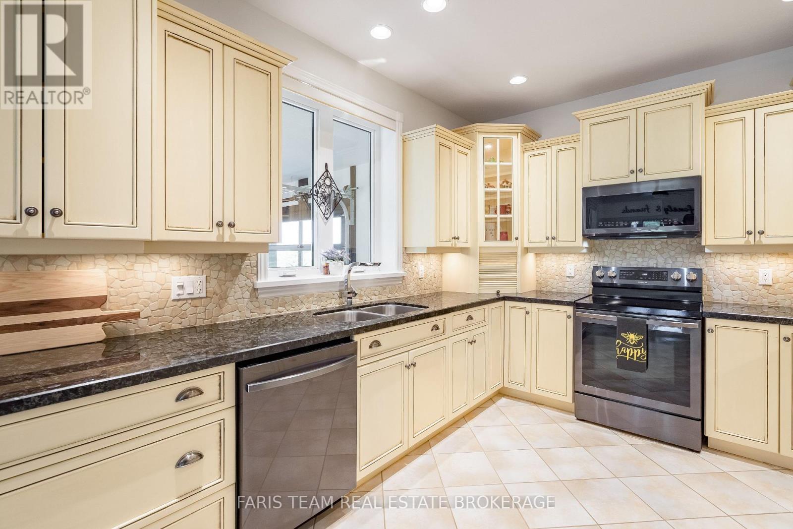 130 CONCESSION 15 W - 8