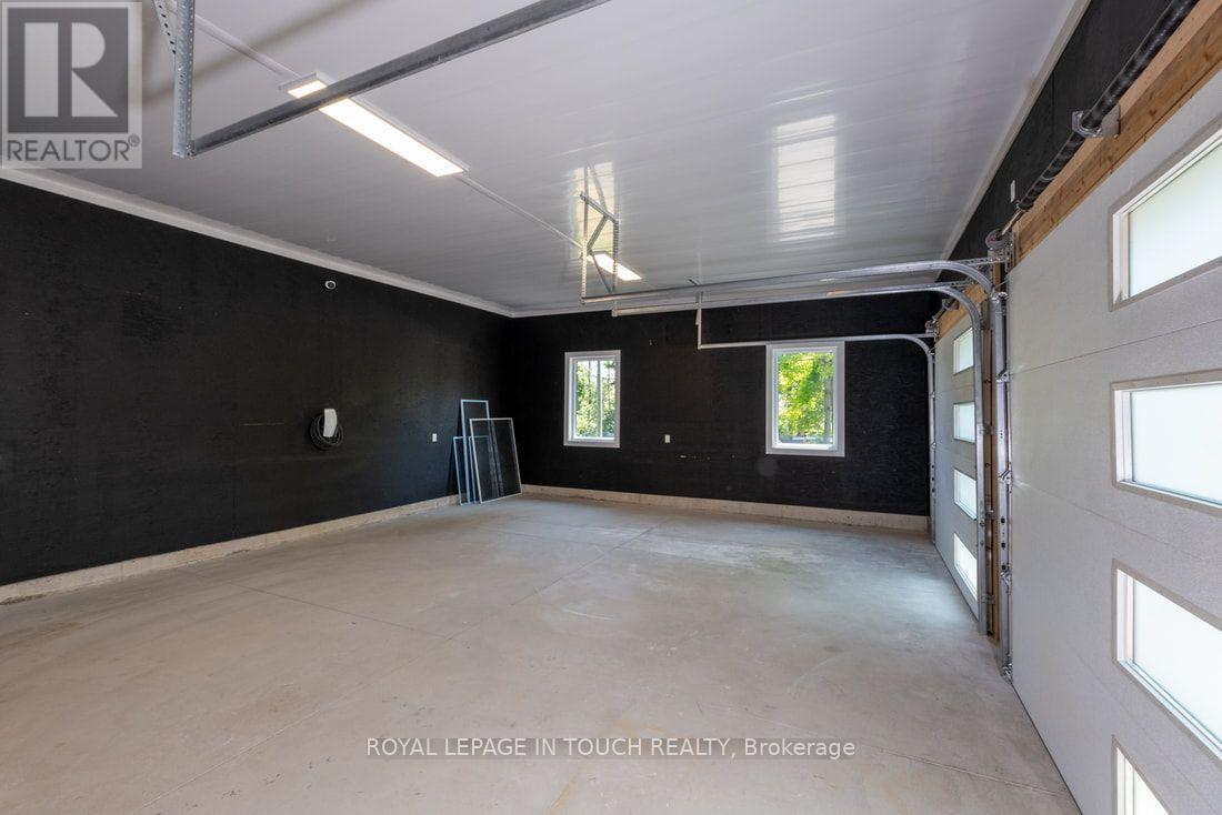 57 ALPINE DRIVE - 32
