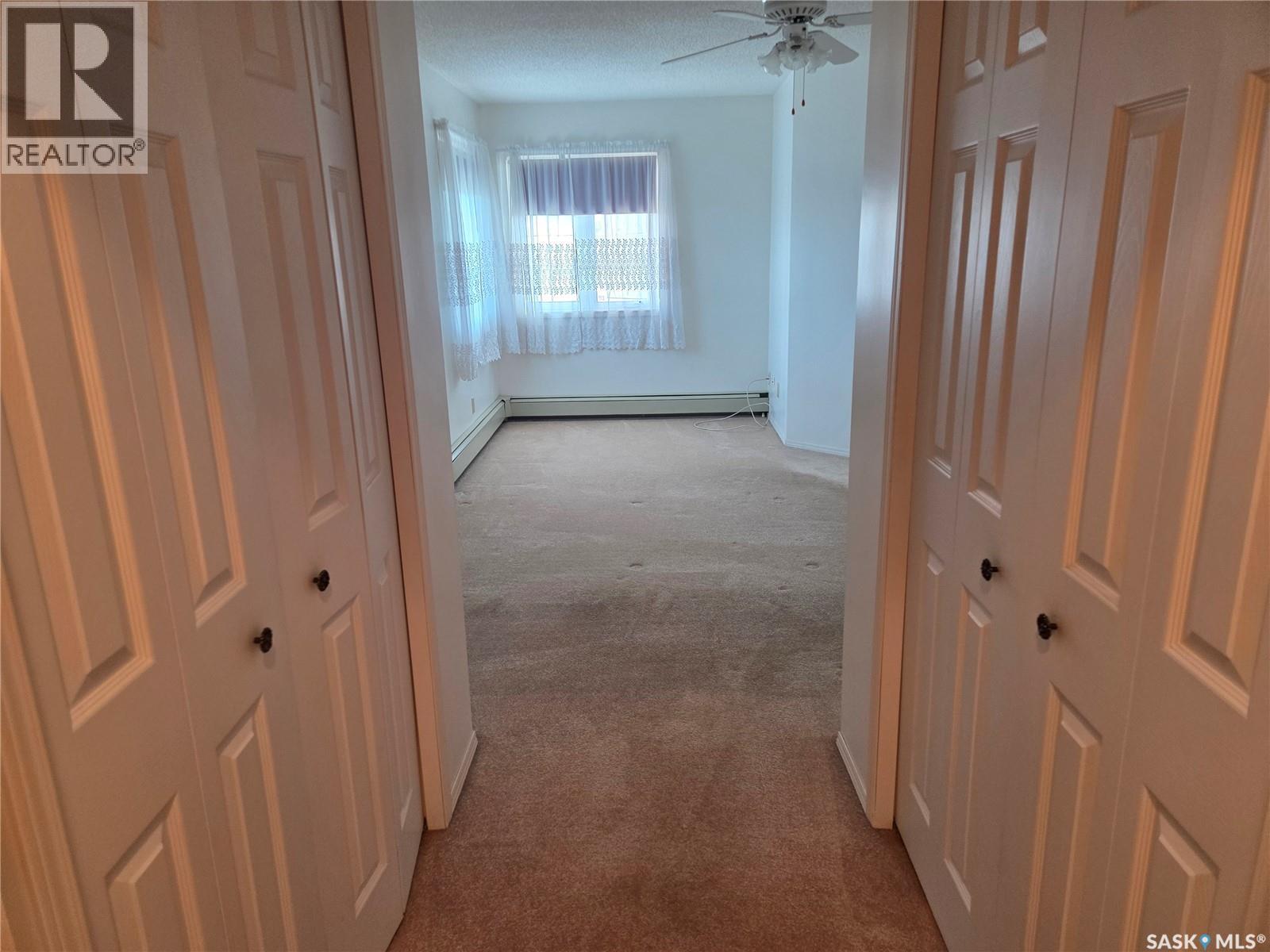 #201 806 100A STREET - Image 10
