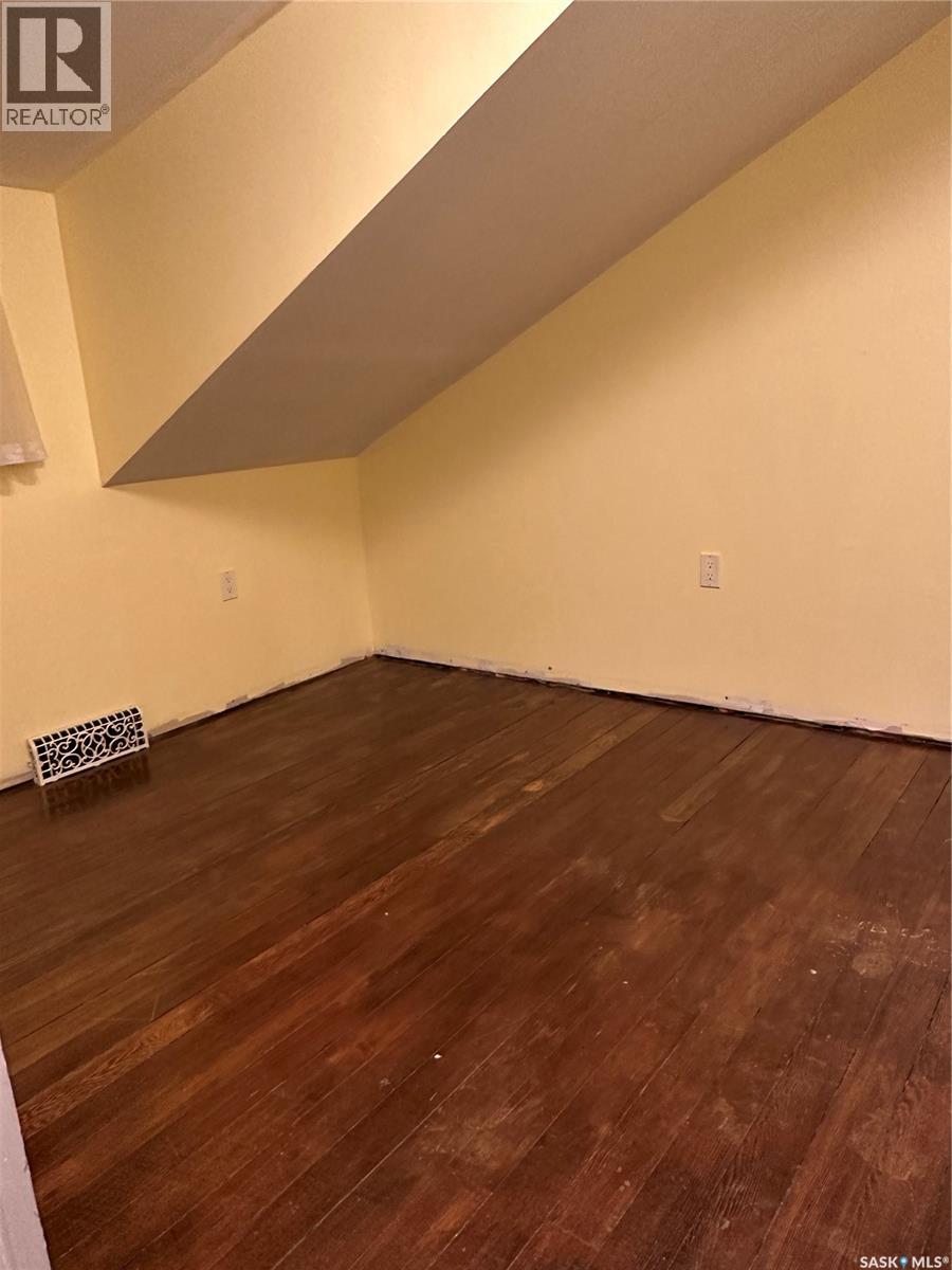 512 1st STREET W - 13