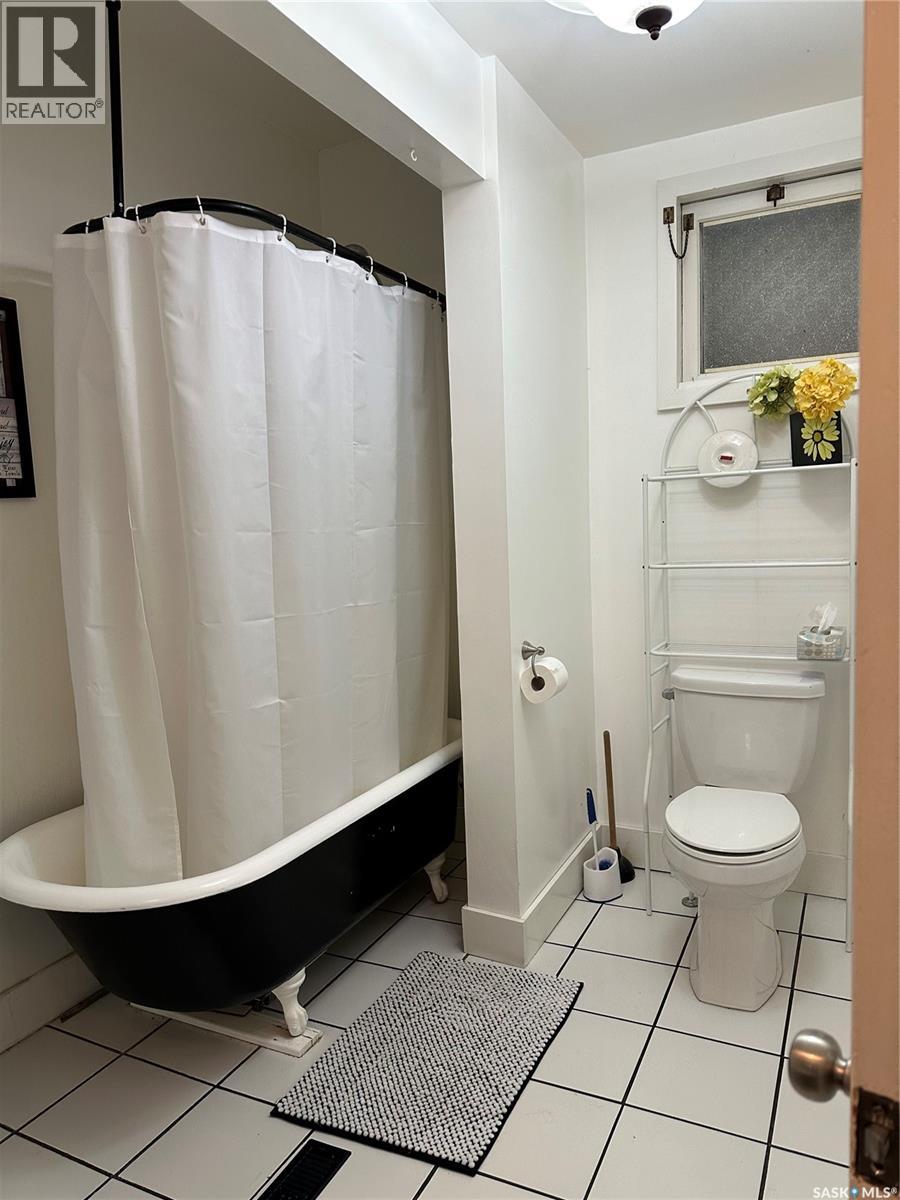 512 1st STREET W - 5