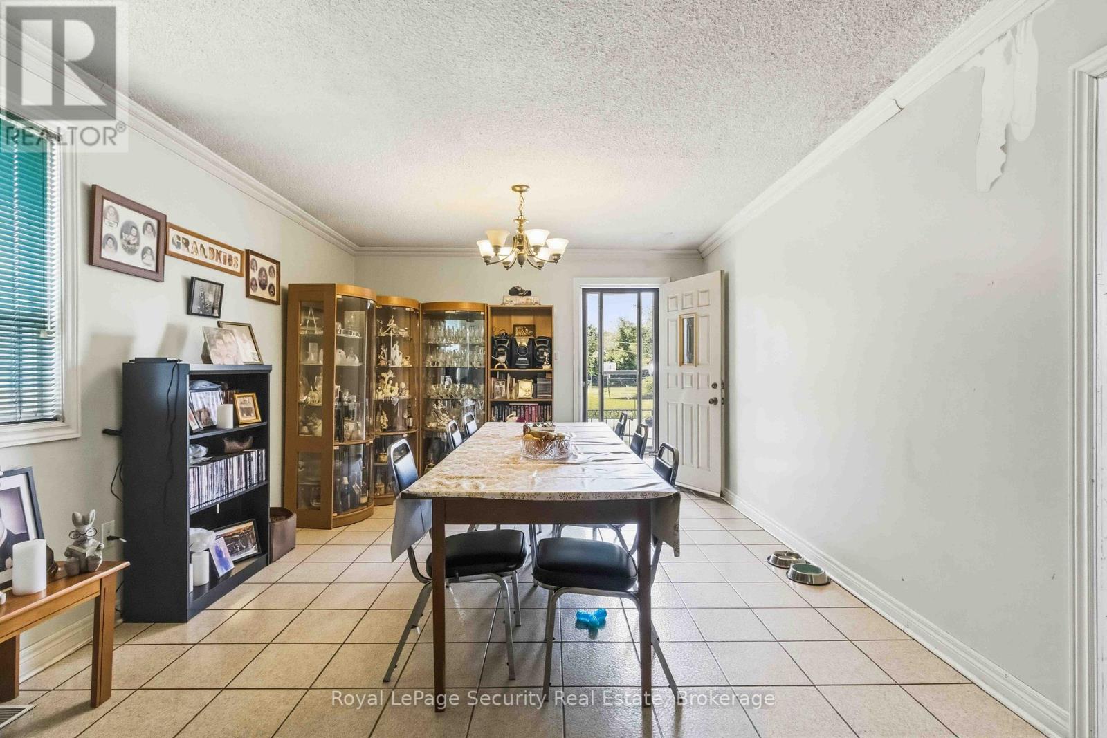 73 ST ANDREWS BOULEVARD - 11