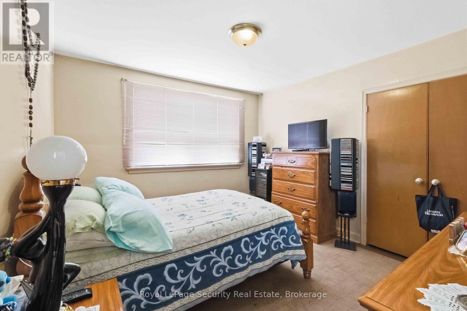 73 ST ANDREWS BOULEVARD - 8