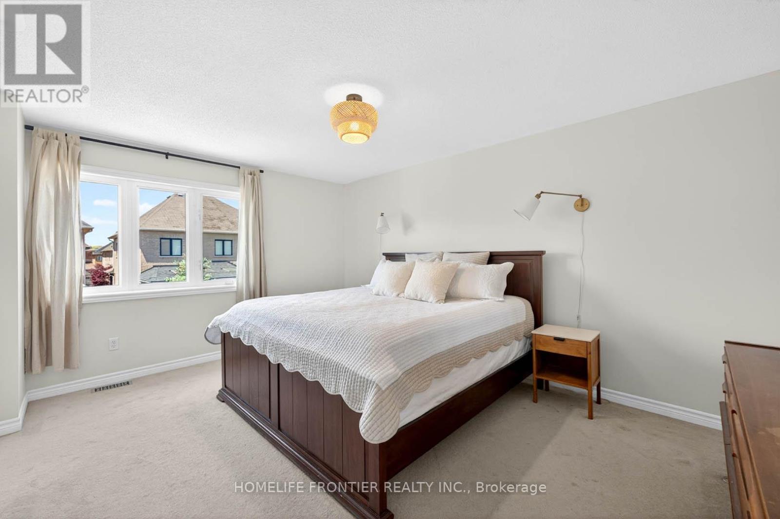 38 TEMPLETON COURT - 15