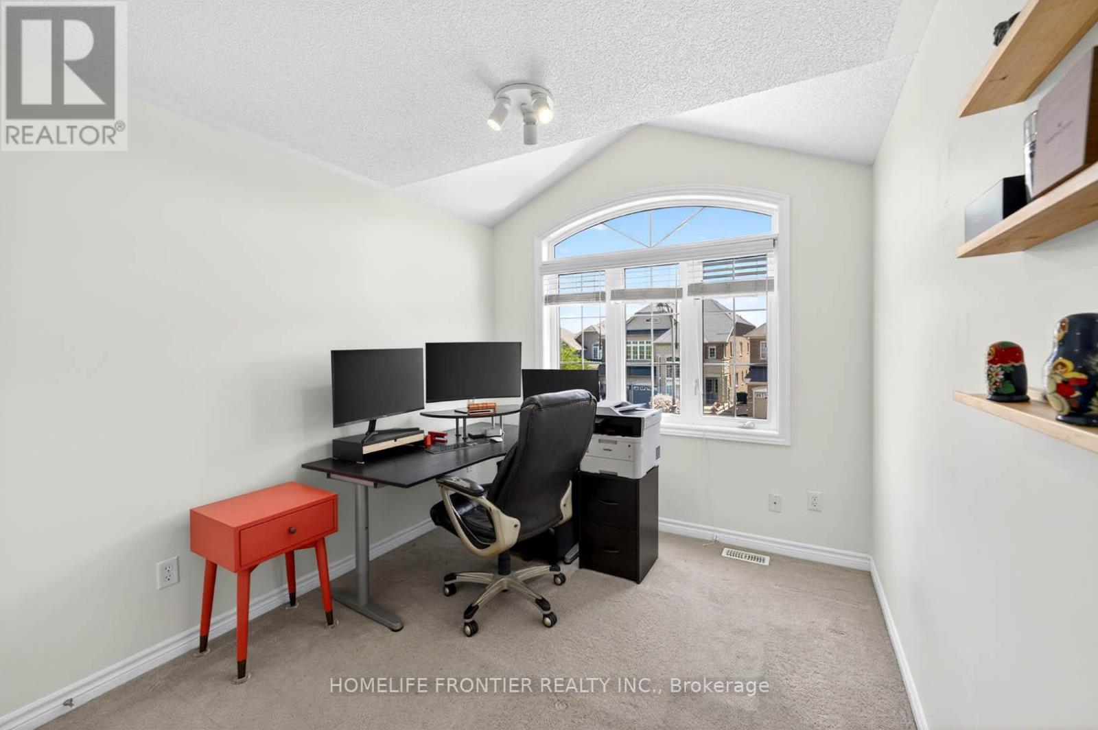 38 TEMPLETON COURT - 23