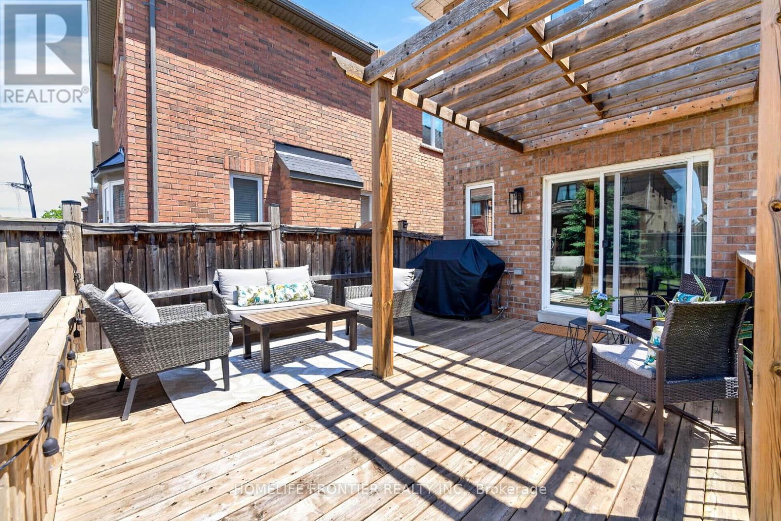 38 TEMPLETON COURT - 37
