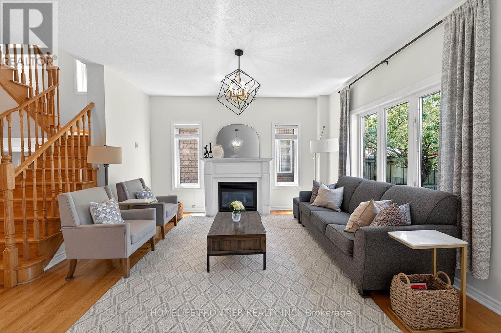 38 TEMPLETON COURT - 6