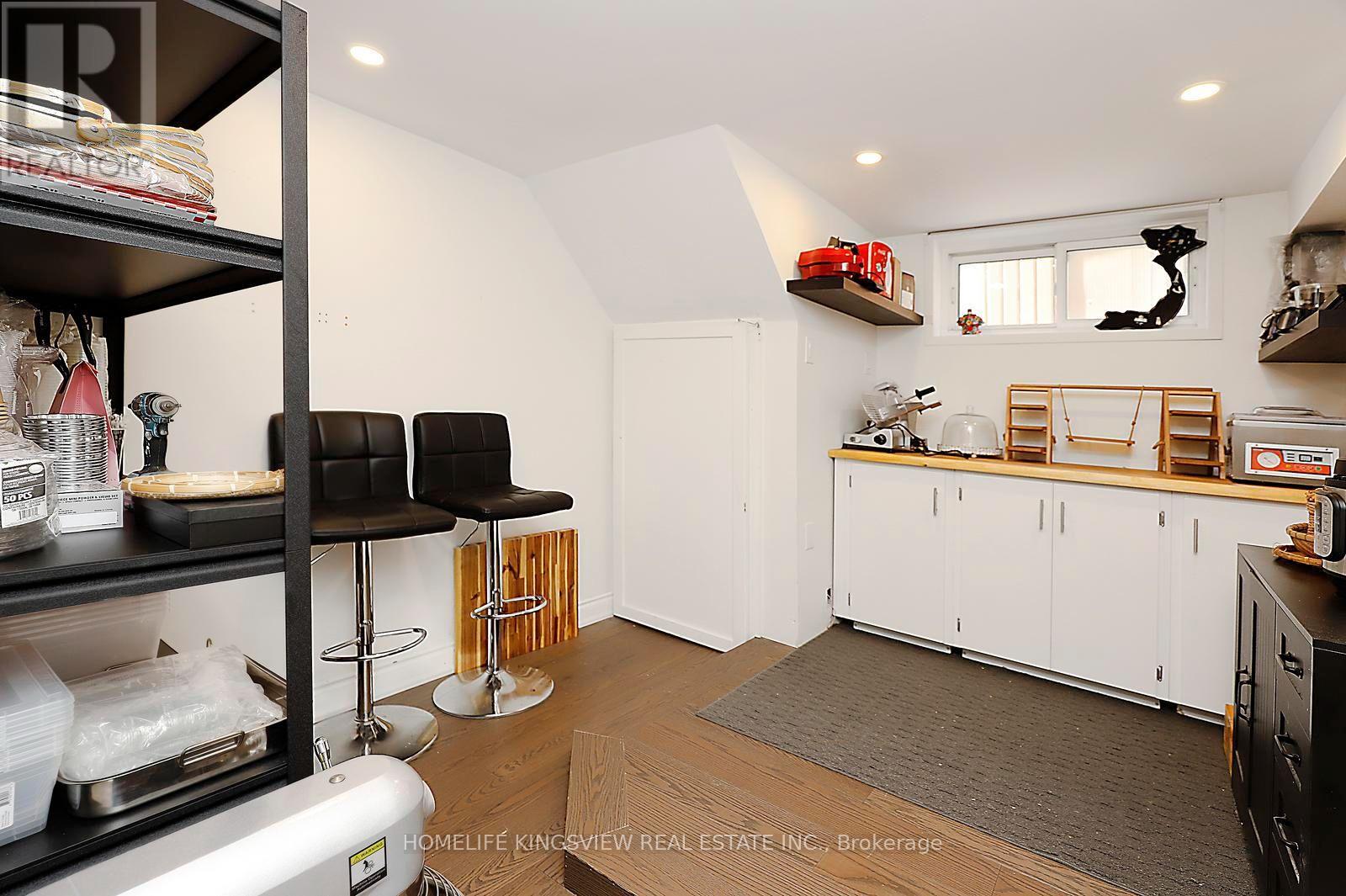 110 LONGFIELD ROAD - 24