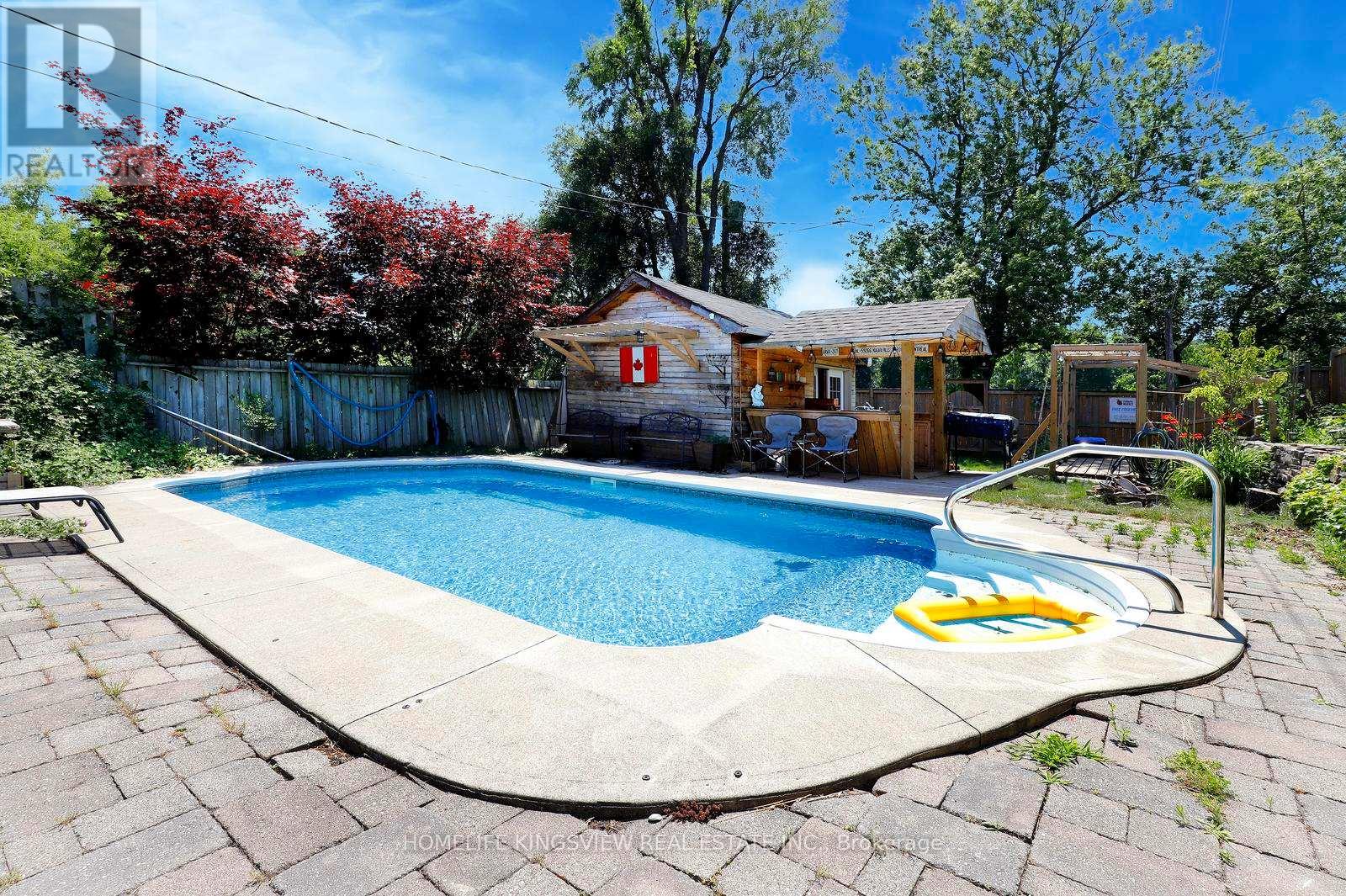 110 LONGFIELD ROAD - 34