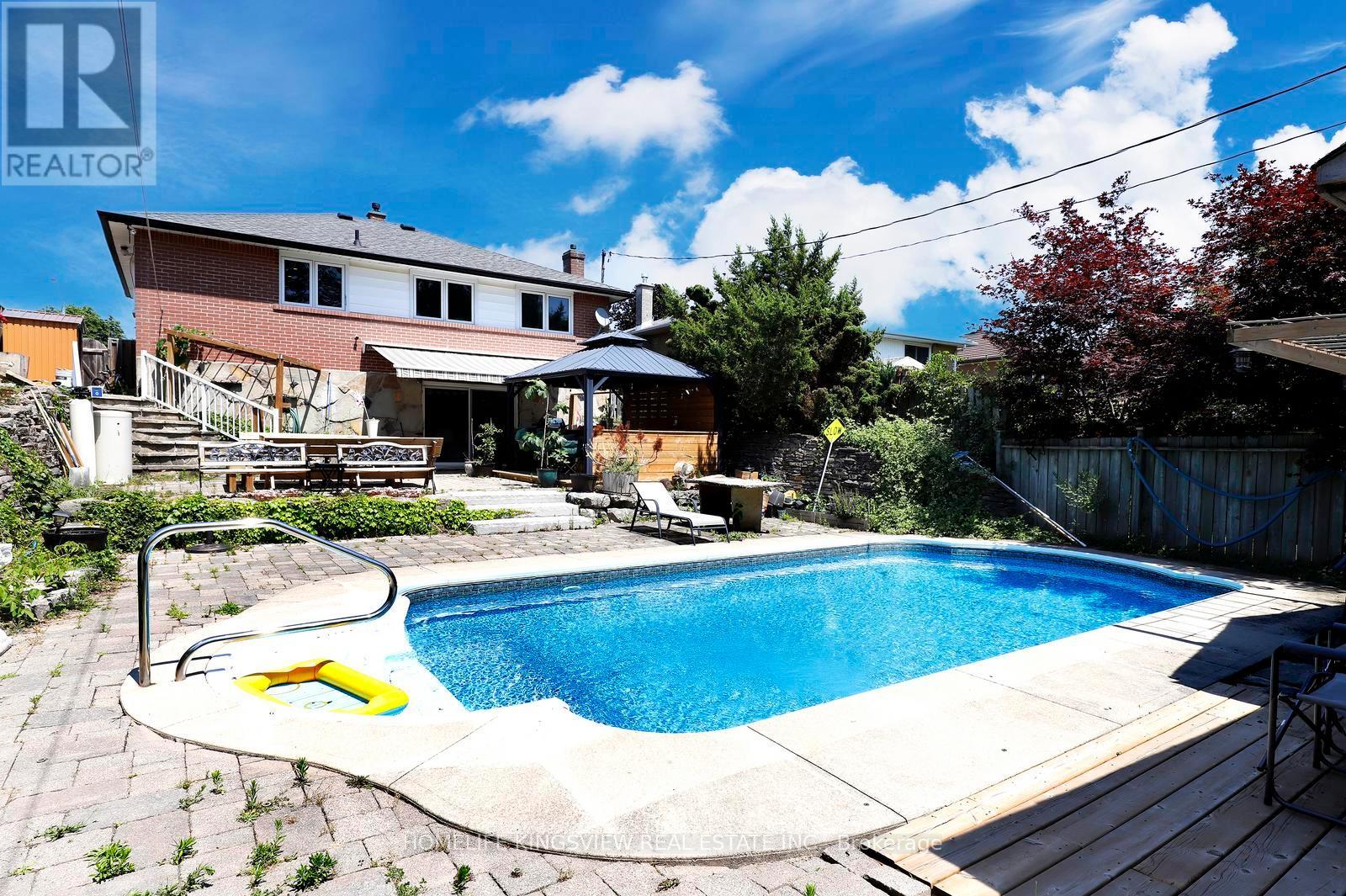 110 LONGFIELD ROAD - 35