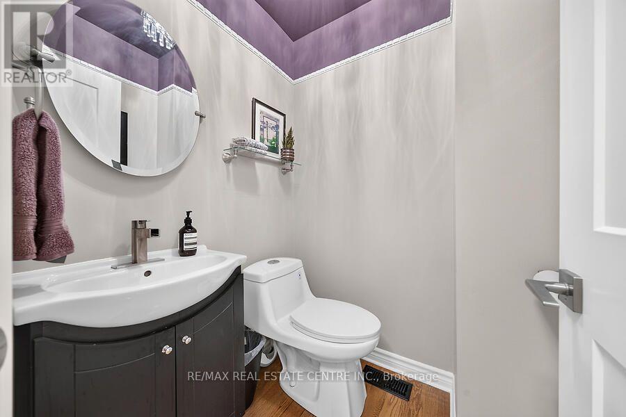 30 CARRIAGEGATE DRIVE - 11