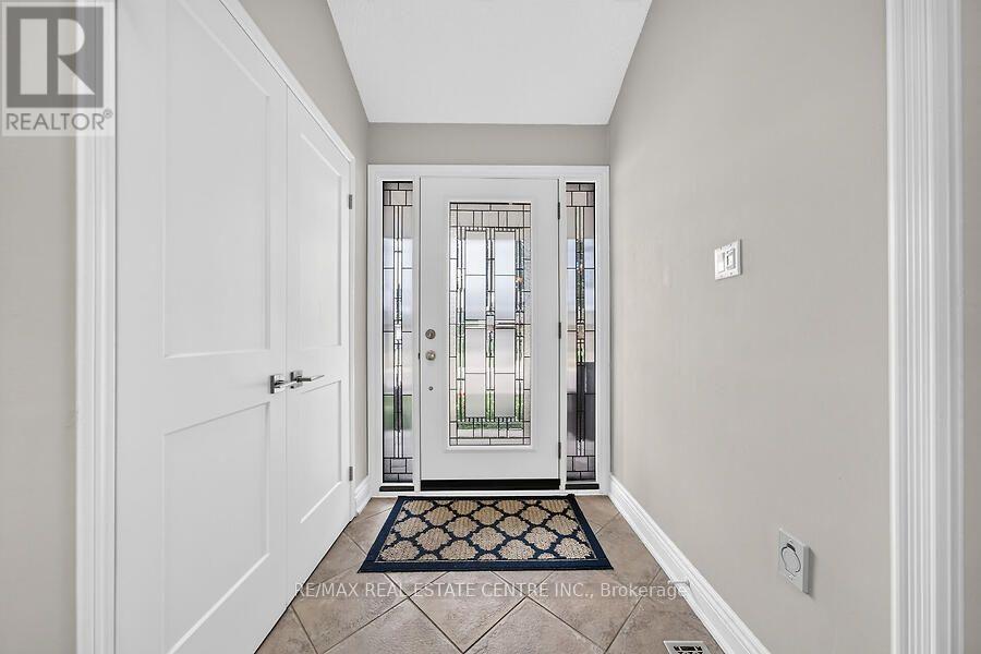 30 CARRIAGEGATE DRIVE - 3