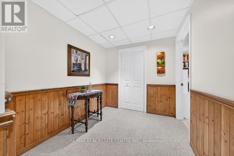 30 CARRIAGEGATE DRIVE - 30