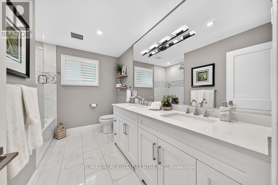 30 CARRIAGEGATE DRIVE - 37