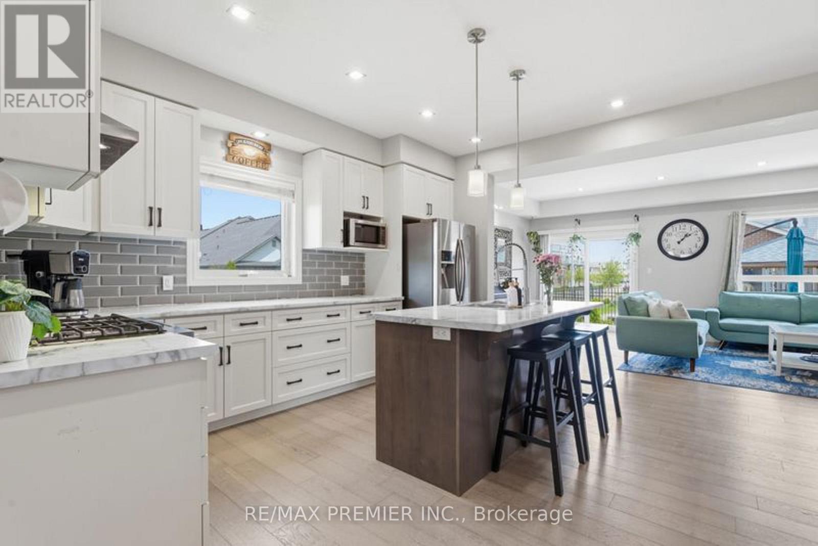 181 DALLAN DRIVE - 10
