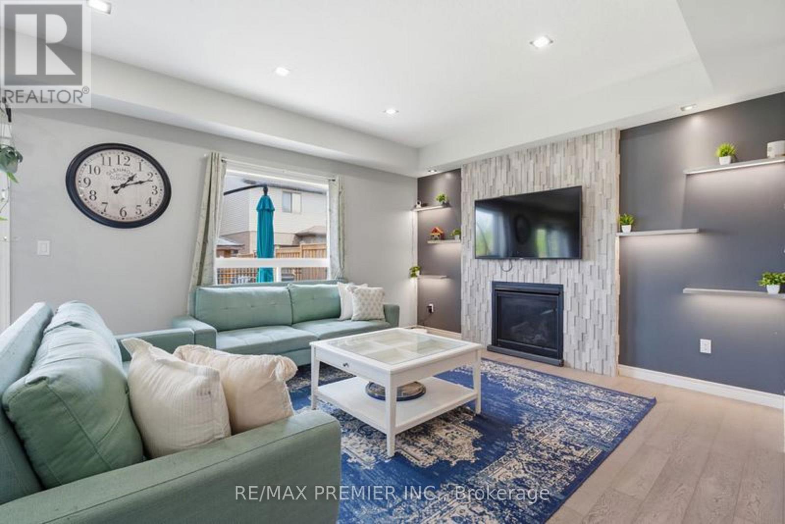 181 DALLAN DRIVE - 15