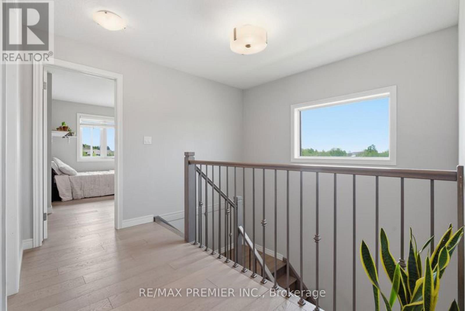 181 DALLAN DRIVE - 20
