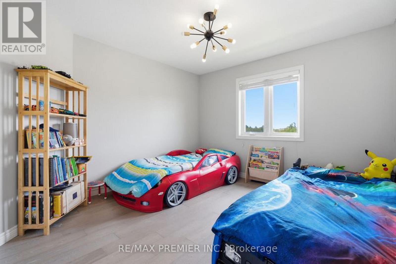 181 DALLAN DRIVE - 24