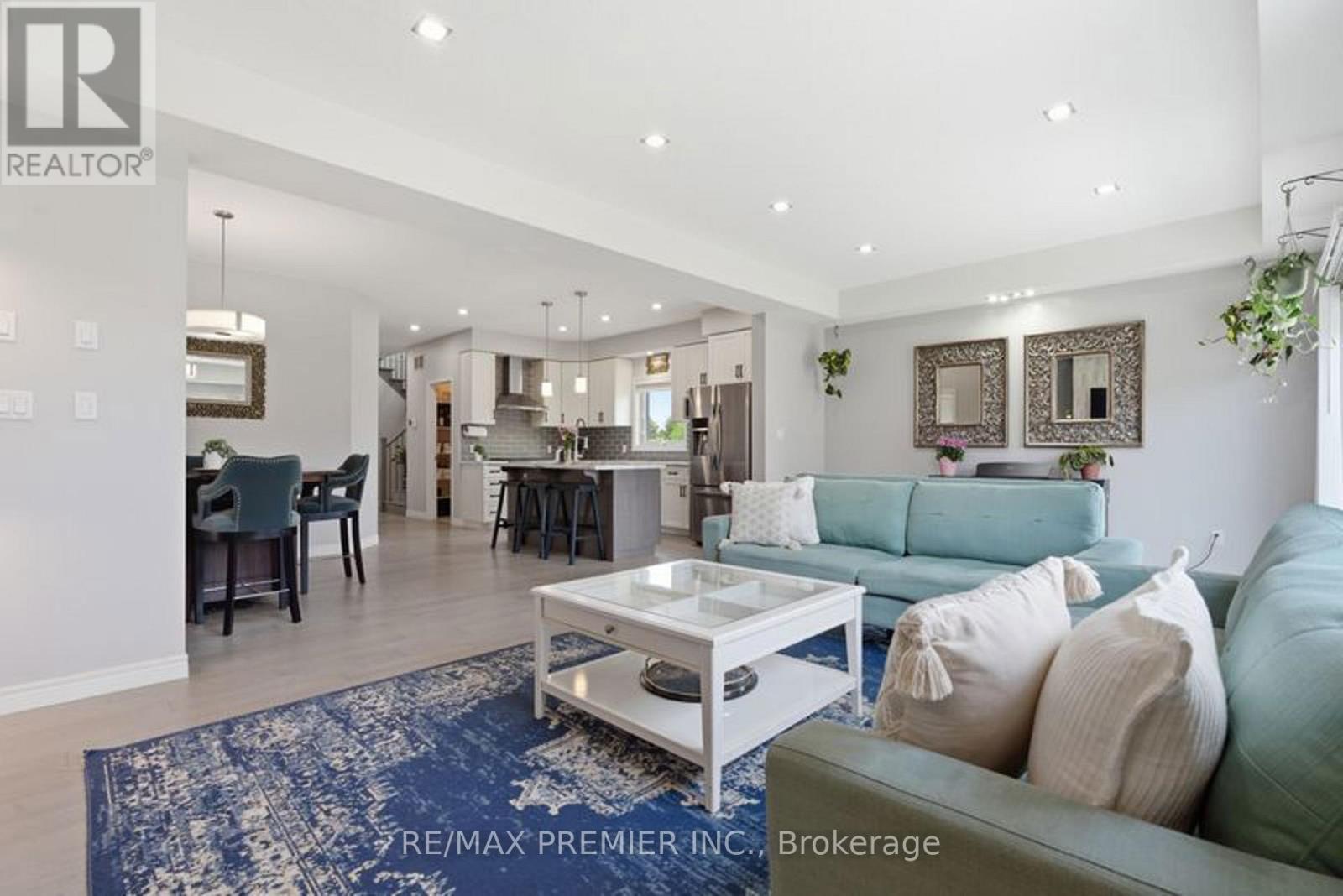 181 DALLAN DRIVE - 6