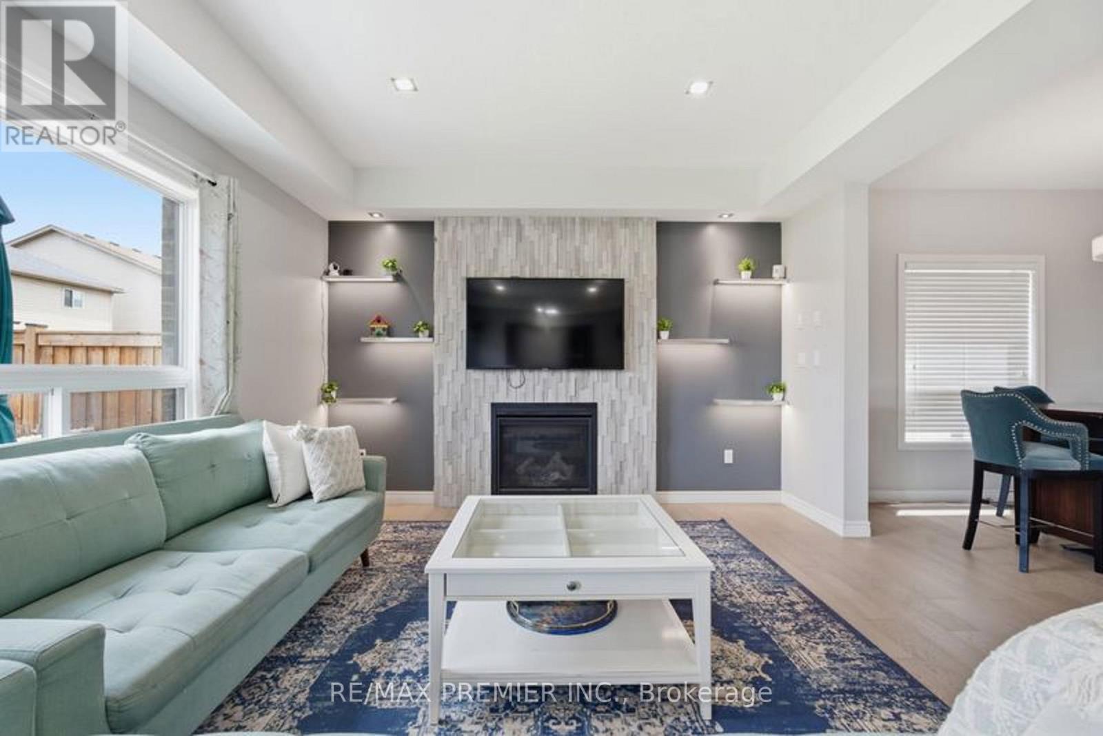 181 DALLAN DRIVE - 7