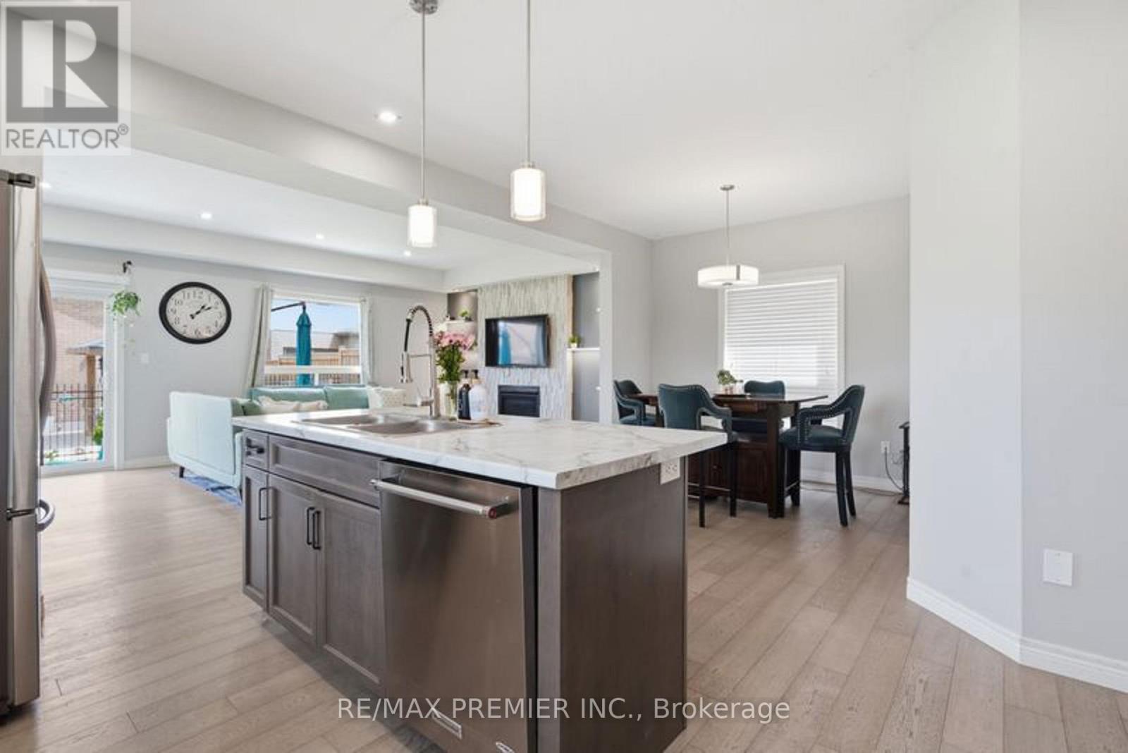 181 DALLAN DRIVE - 9