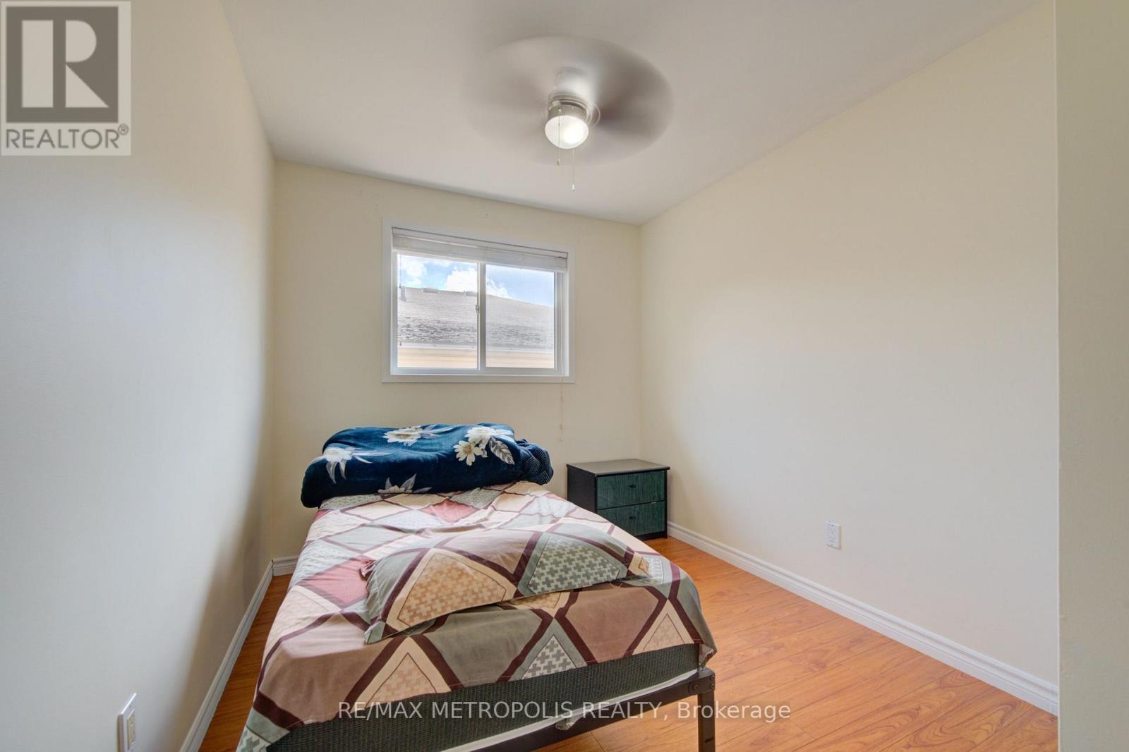 89 WINTER AVENUE - 16