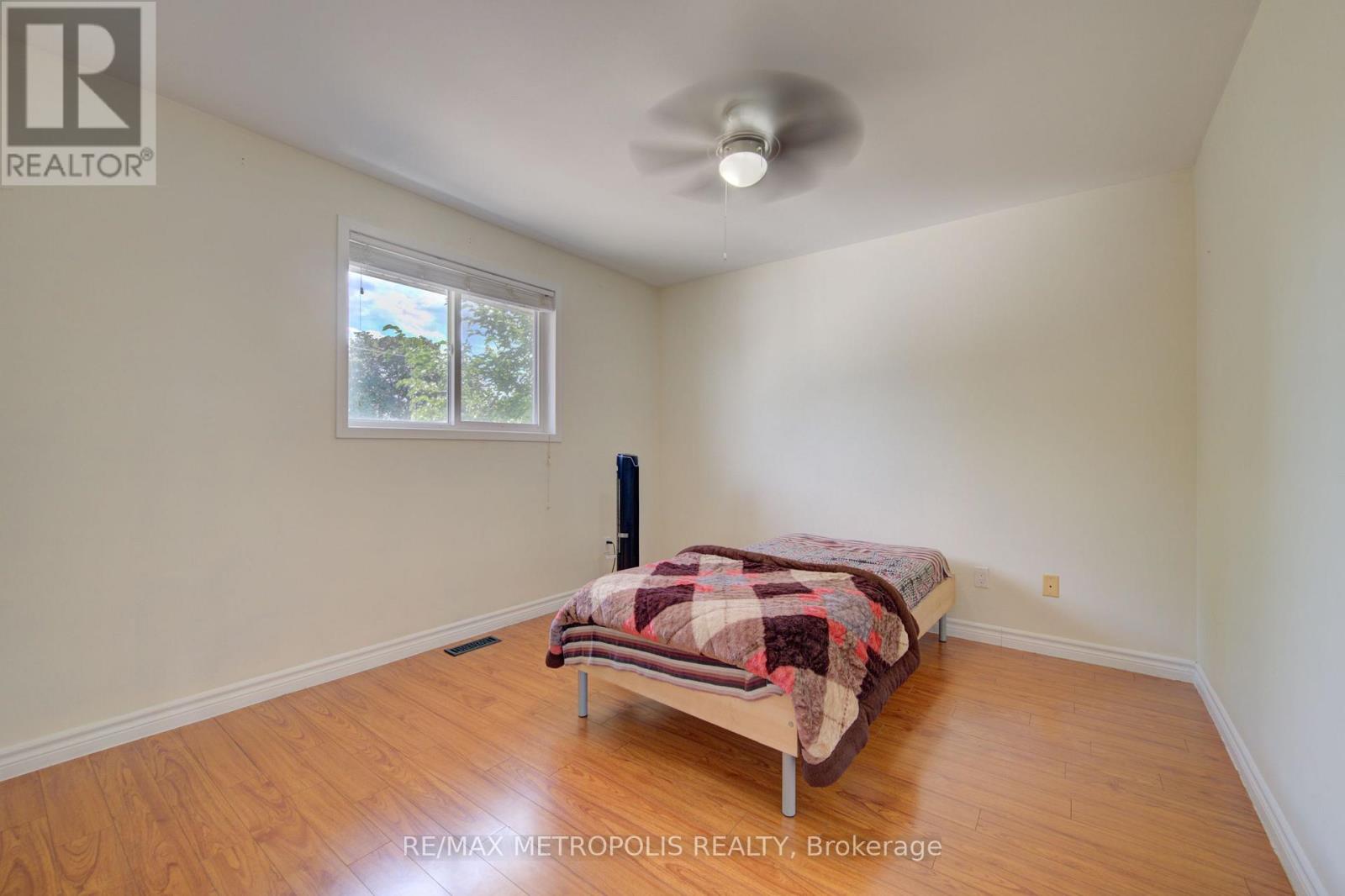 89 WINTER AVENUE - 17