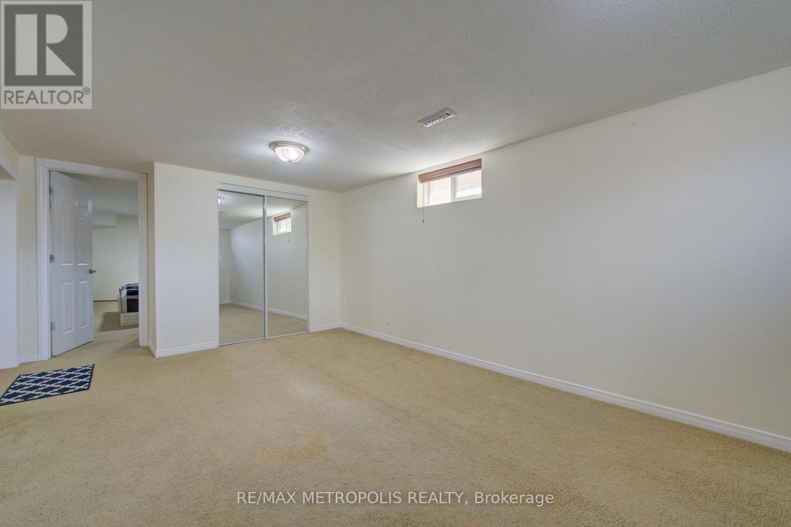 89 WINTER AVENUE - 22