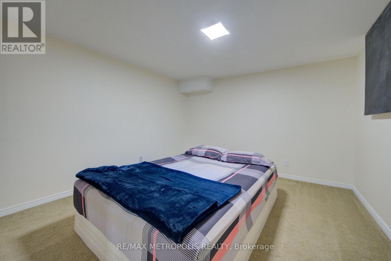89 WINTER AVENUE - 28
