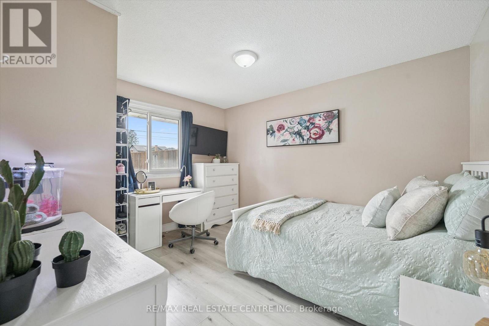 1824 EARLWOOD DRIVE - 19