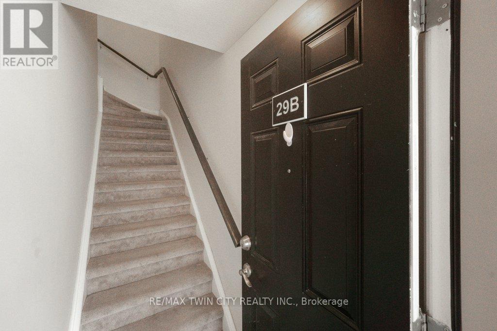 #29B 1989 OTTAWA STREET S - 7
