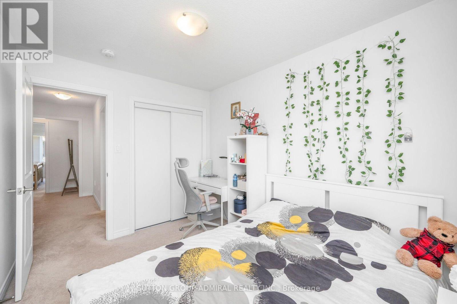 82 HIBISCUS LANE - 26