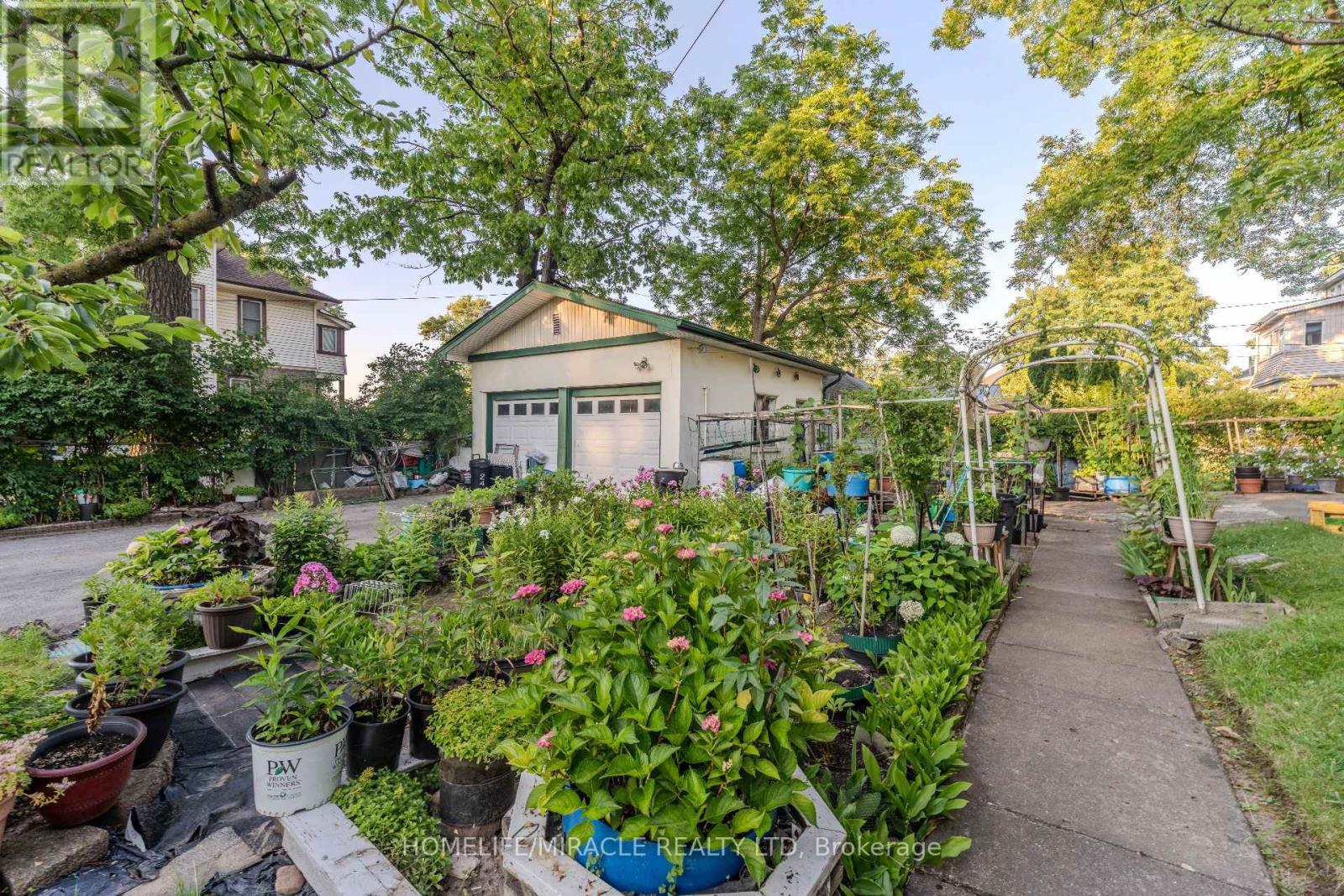 5214 THIRD AVENUE - 4