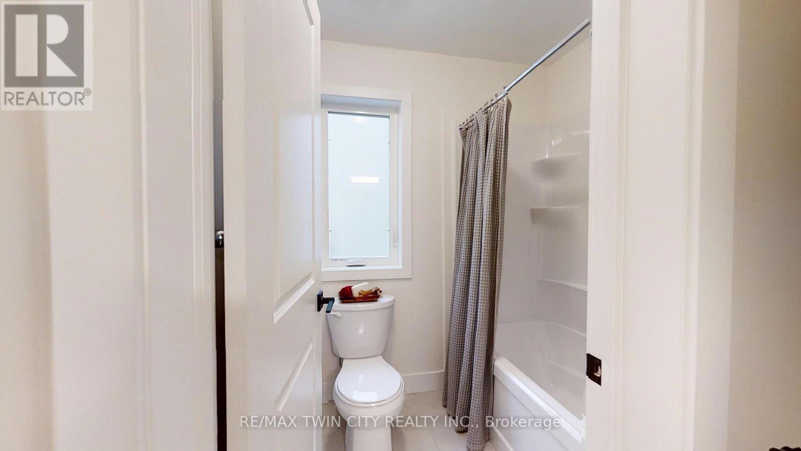 77 CHRISTOPHER COURT - 21