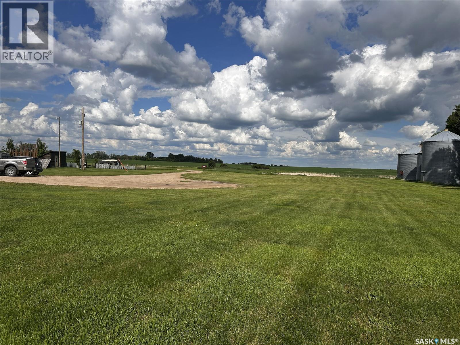 Redvers South Acreage. - 6