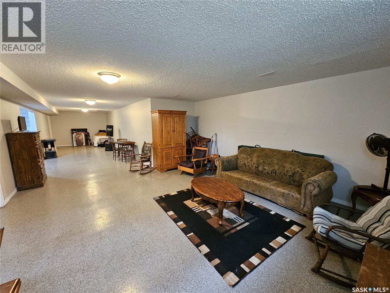 Redvers South Acreage. - 49