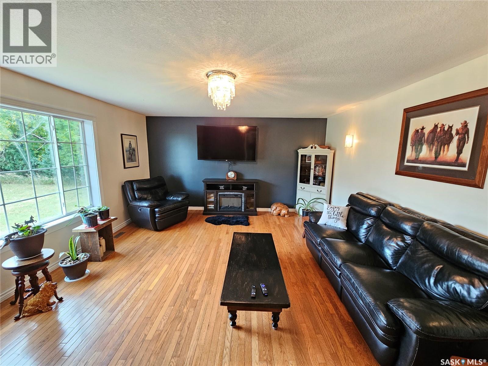 Redvers South Acreage. - 19