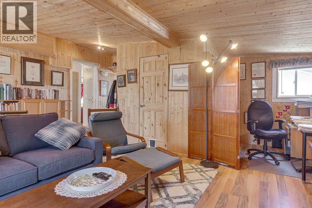 29A, 10046 Township Road 422 - 7